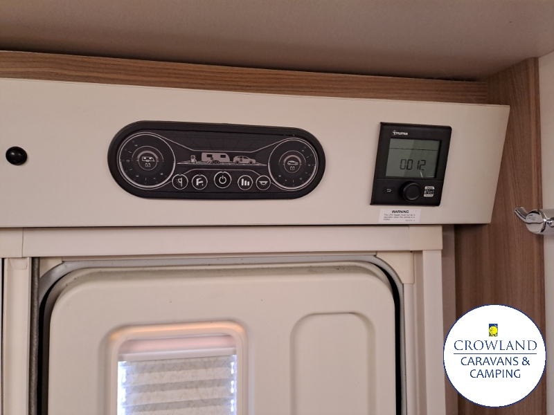 2022 Swift Accord 380 - Image 17